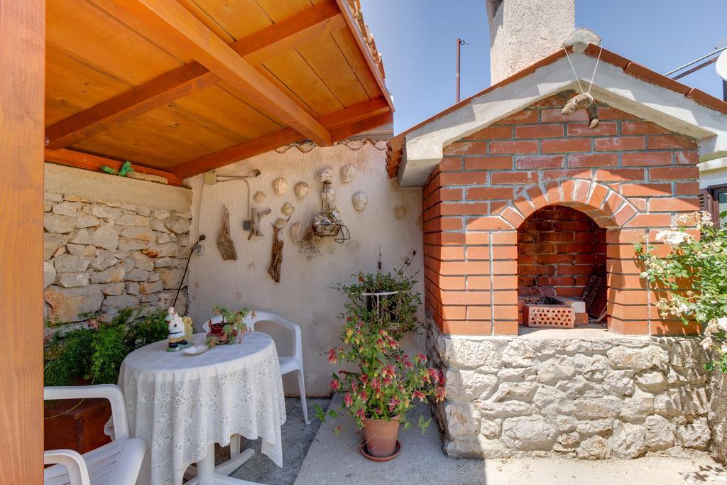 Apartment Carmen Veli Losinj Bilik gambar