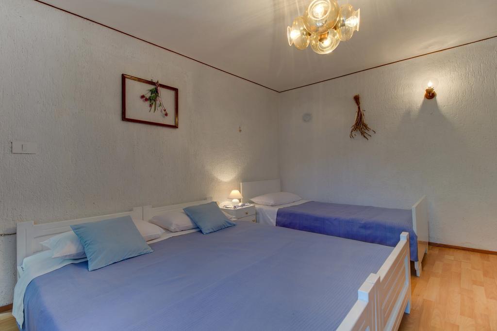 Apartment Carmen Veli Losinj Luaran gambar