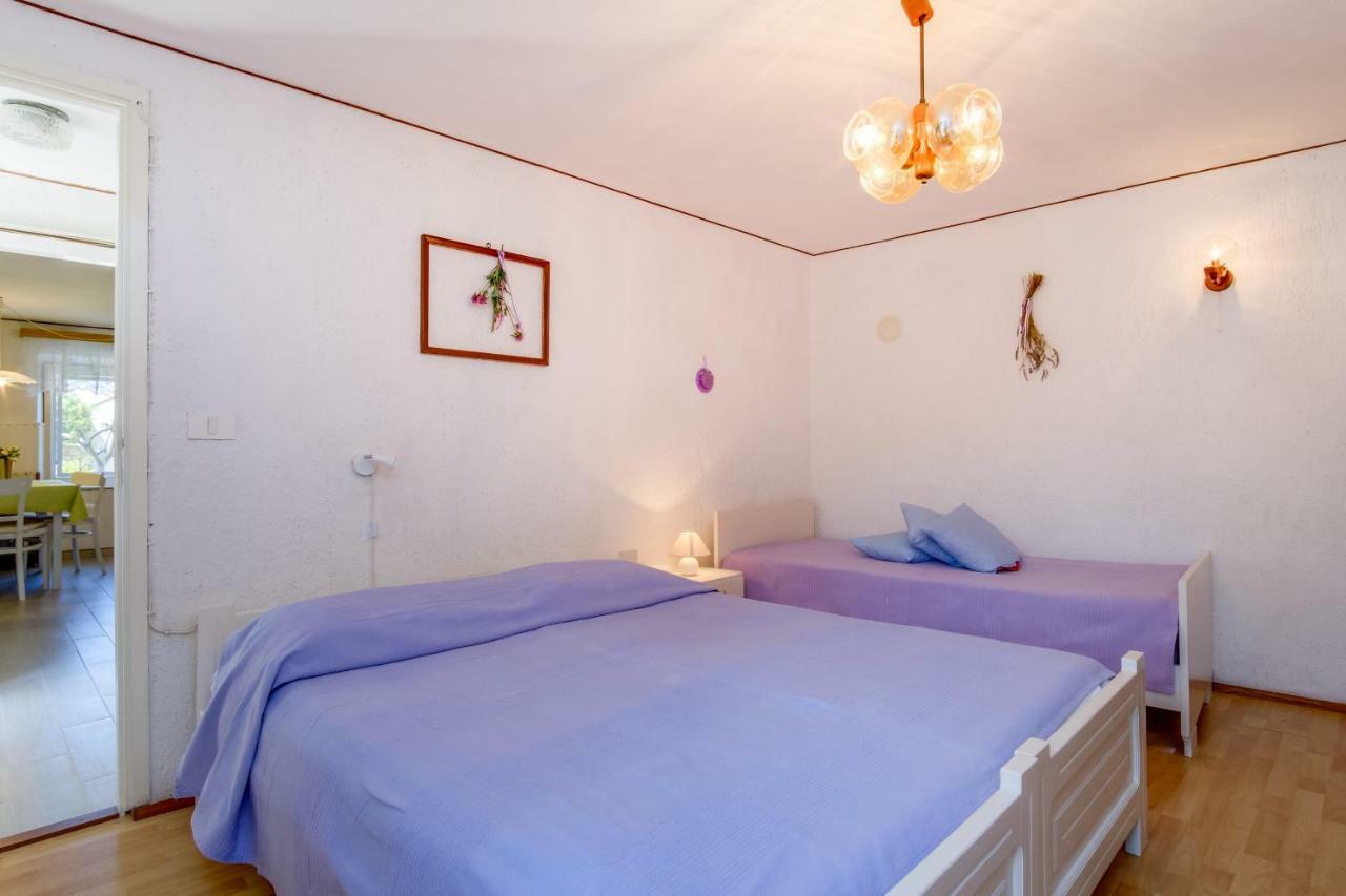 Apartment Carmen Veli Losinj Luaran gambar