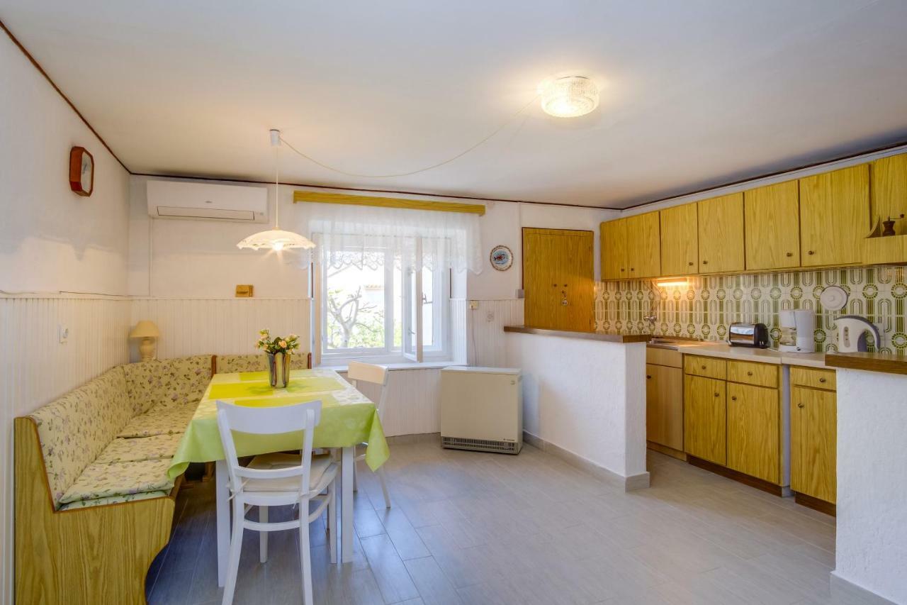 Apartment Carmen Veli Losinj Luaran gambar
